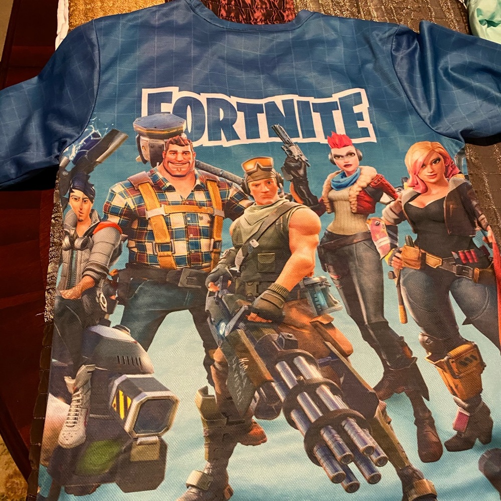 Fortnite t shirt